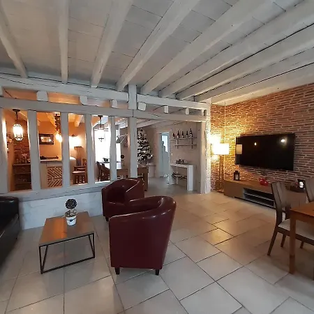 Le Domaine Des Papillons Konukevi Beaujeu-Saint-Vallier-et-Pierrejux