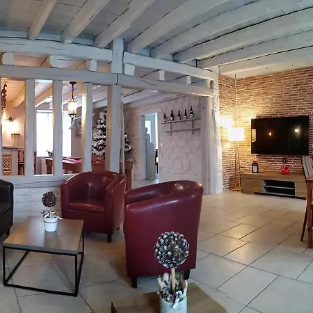Le Domaine Des Papillons Konukevi Beaujeu-Saint-Vallier-et-Pierrejux