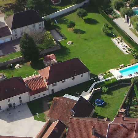 Le Domaine Des Papillons Konukevi Beaujeu-Saint-Vallier-et-Pierrejux